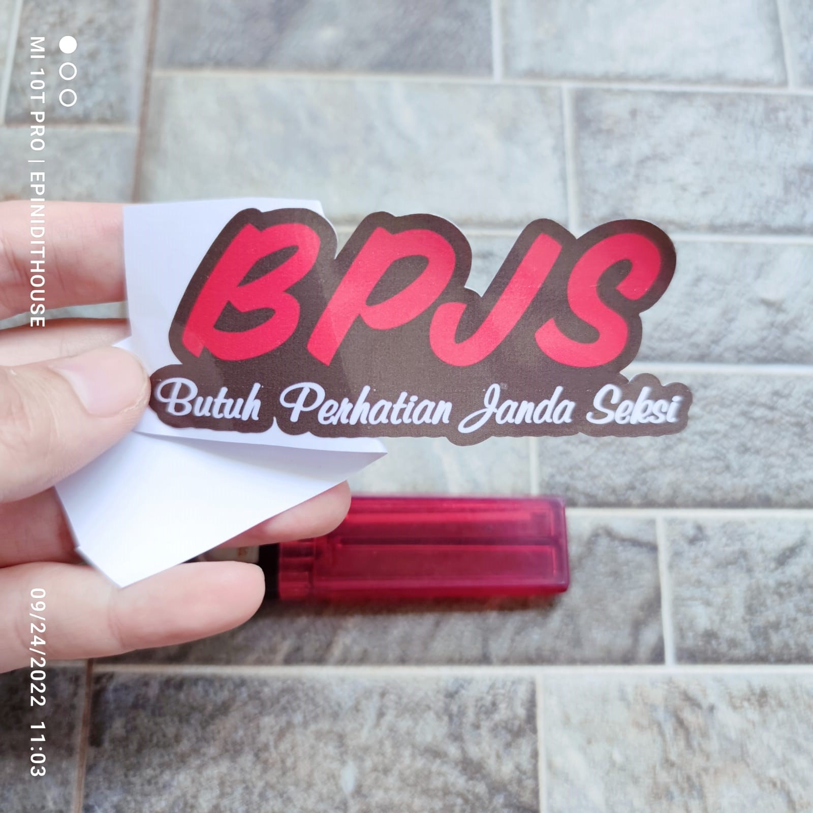 Stiker Butuh Perhatian Janda Kata Quote Lucu Humor Nyleneh Viral Motor