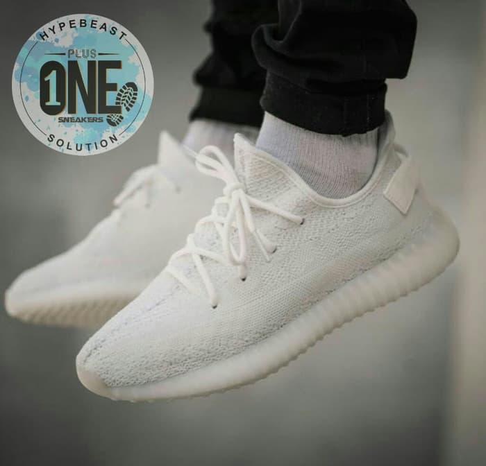 ADIDAS_ YEEZY BOOST V2 Cream White UNAUTHORIZED Original BNIB Sepatu Sneakers Sepatu Pria Sepatu Keren Sepatu Gaya Sepatu Putih