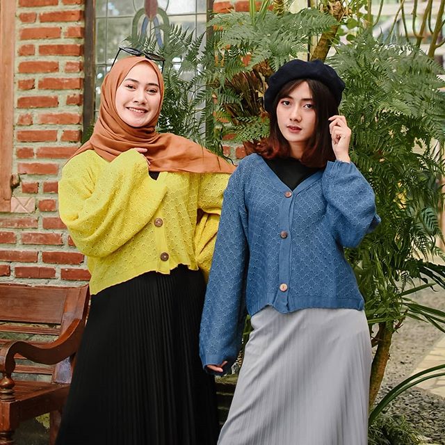 ootd cardigan crop