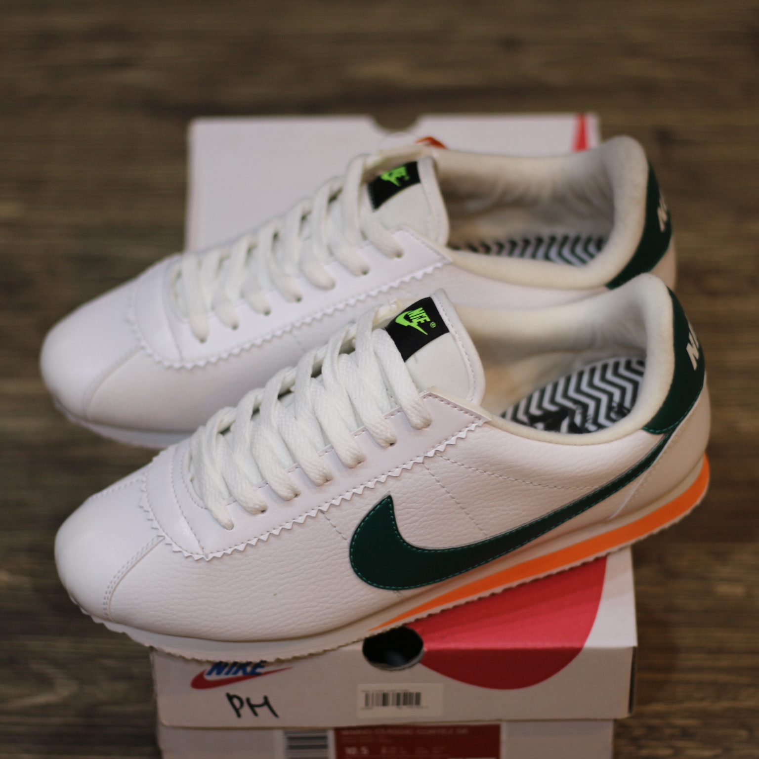 Jual Nike Stranger Things Terbaru - May 2022 | Lazada