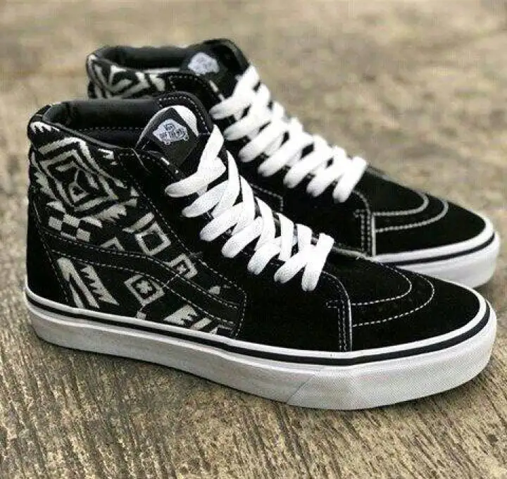 sepatu vans off the wall