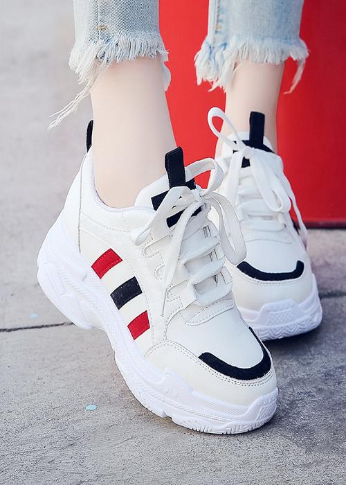 azkashoes Sepatu Sneaker Wilona Hitam