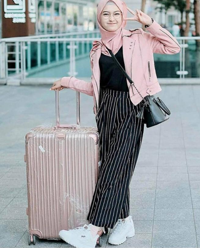 Xonimlar va xizmatkorlar porno