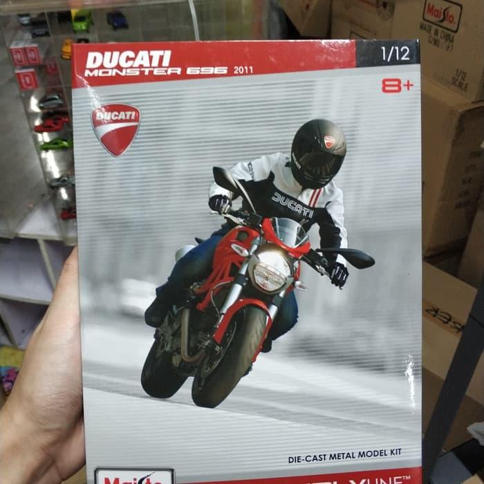 Diecast Maisto Assembly Line Ducati Monster 696 2011 1/12