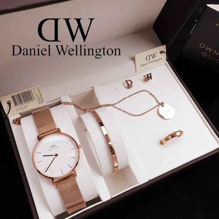 LIMITED EDITION & STOCK ! GIFT SET JAM TALI RANTAI+GELANG+KALUNG+CINCIN+ANTING ROSEGOLD Size 28mm 32mm Original / Jam Tangan Wanita / Jam Tangan Fashion / Jam Tangan Kasual / Tam Tangan Formal / Jam Keren / Jam Terlaris 2019