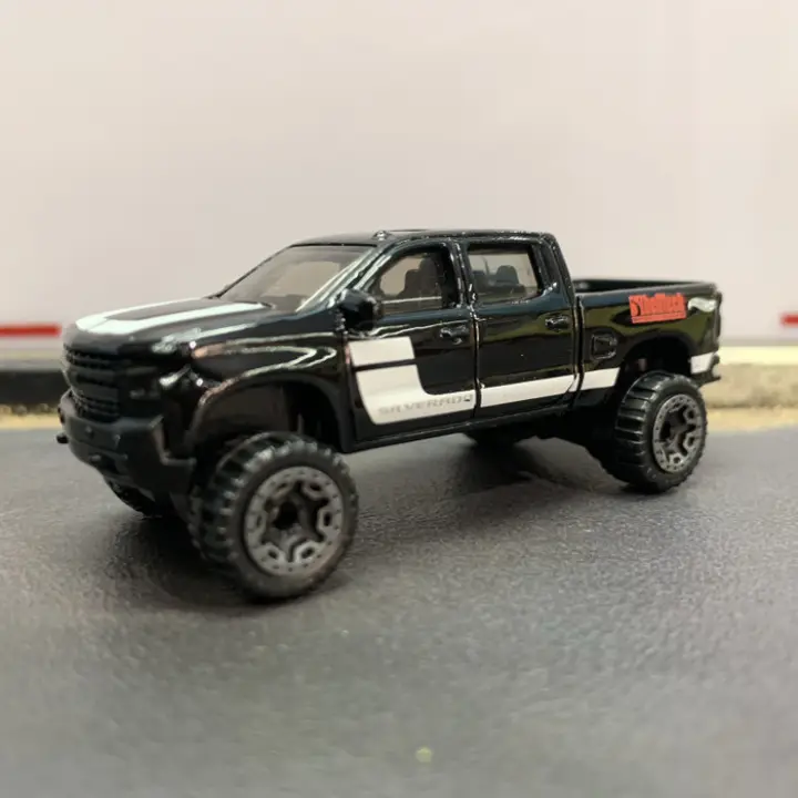 chevy silverado trail boss hot wheels