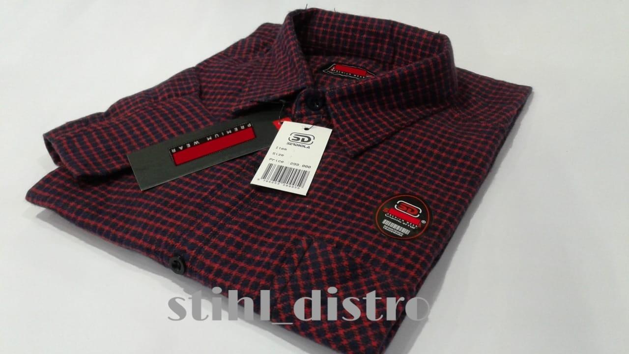 Kemeja flanel hitam list merah kotak kotak