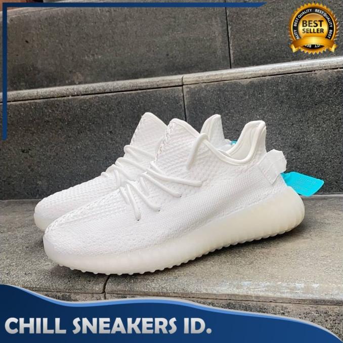 yeezy white slippers