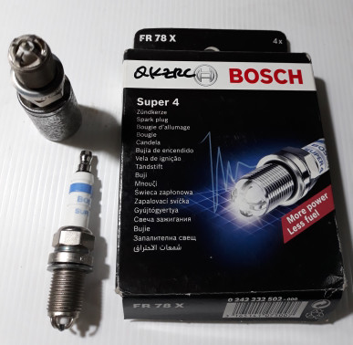 Nudist tabiatshunoslar porno bobo yalangoch qizlarga qaraydi