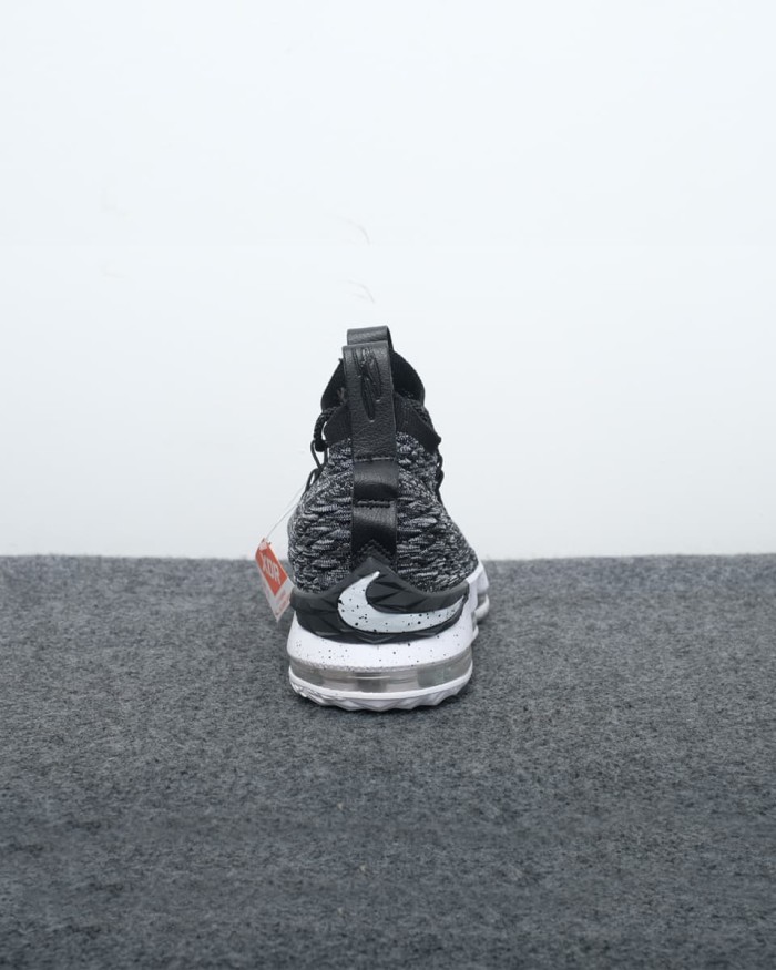 Jual Sepatu Basket Nike Lebron 17 Terbaru | Lazada.co.id