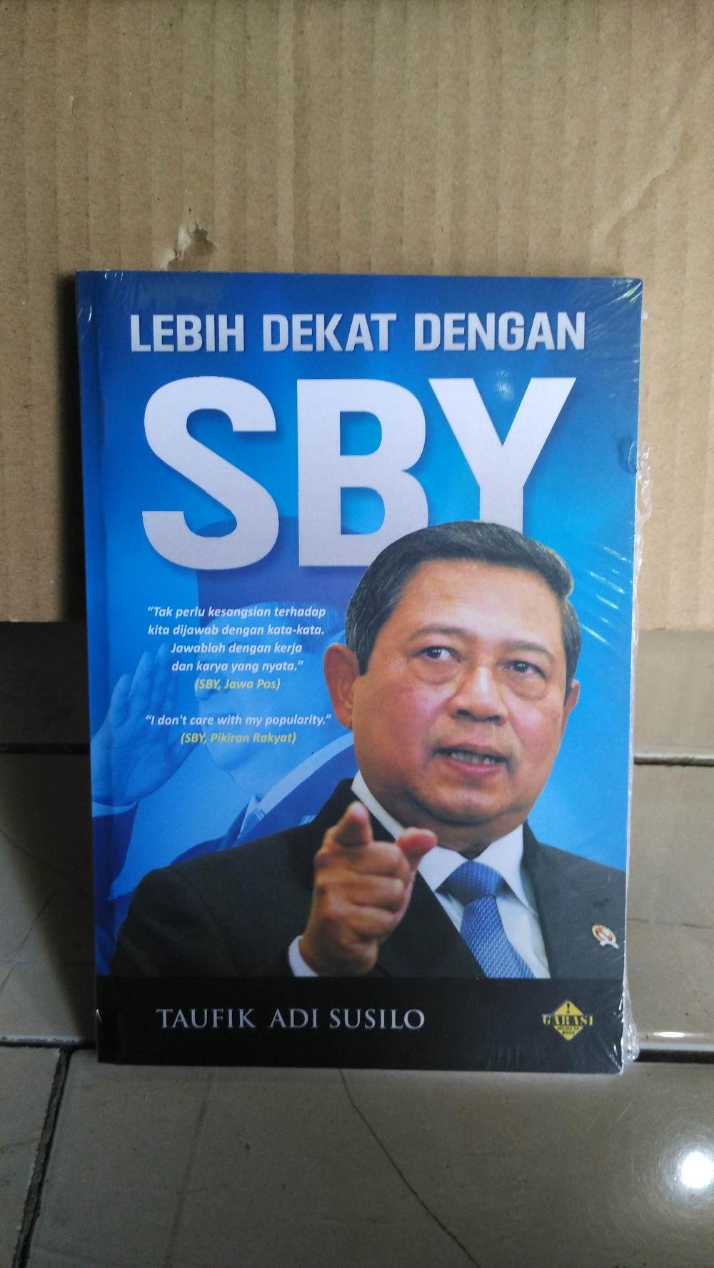 Buku Lebih Dekat Dengan Sby Taufik Adi Lazada Indonesia