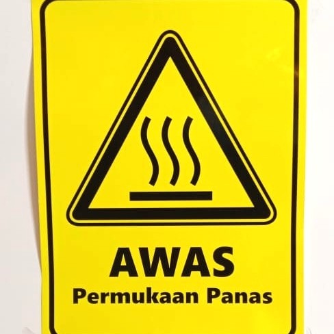 Mandimu Bisa Jadi BOM Waktu?! 5 Bahaya Mandi Air Panas yang Tak Terduga untuk Kulitmu