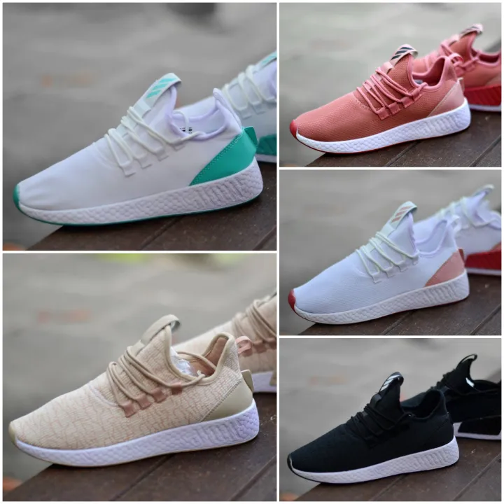 slip on adidas wanita