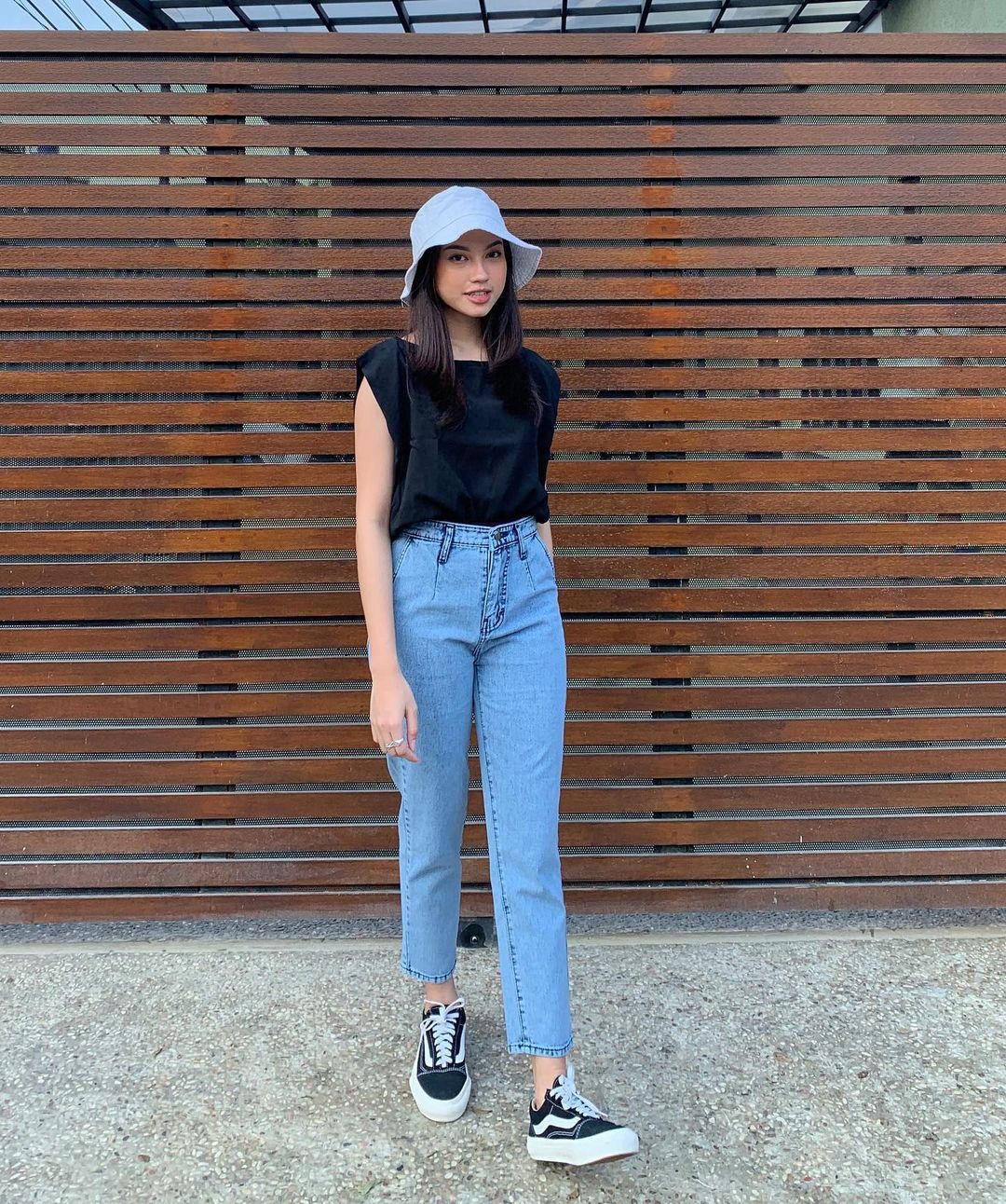 CELANA BOYFREND JEANS WANITA 