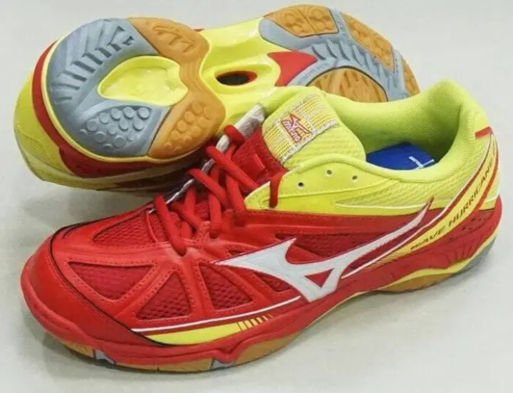 mizuno badminton shoes indonesia
