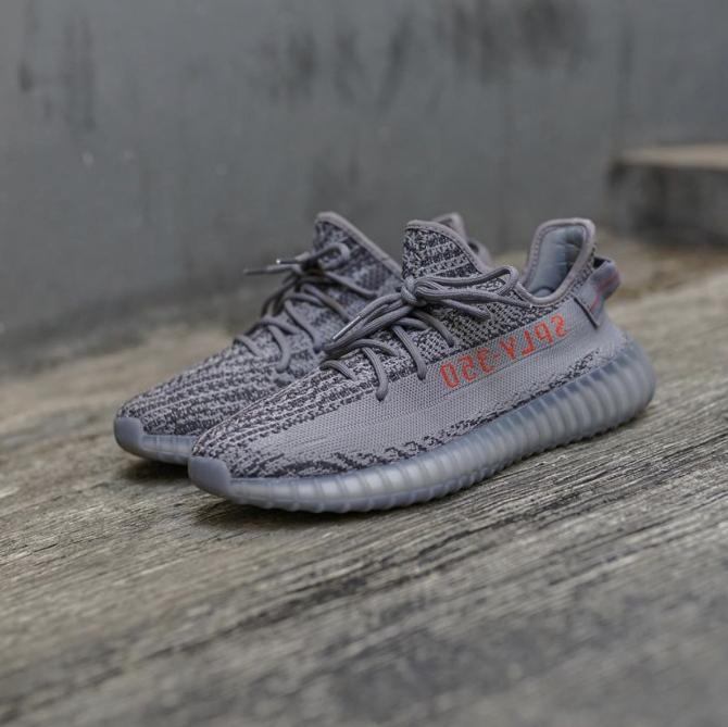 yeezy beluga 2