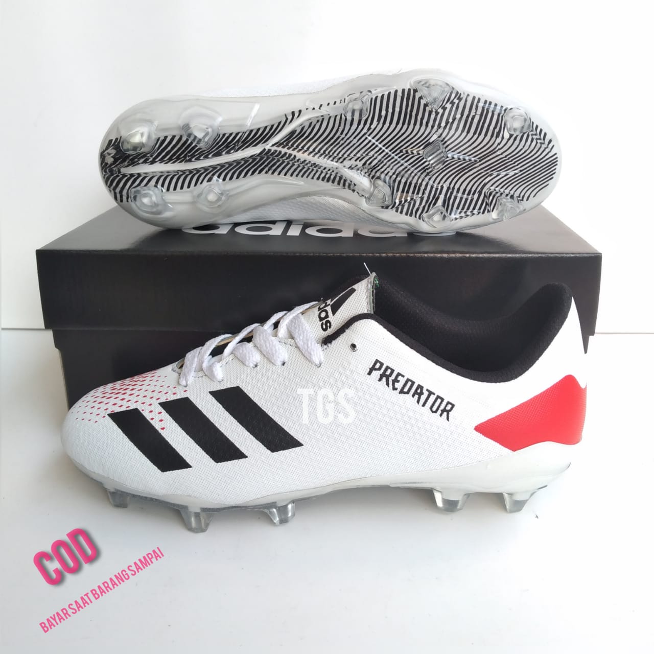 Sepatu Bola_Adidas_Predator White Black Red Terbaru