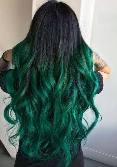Warna rambut hijau tosca