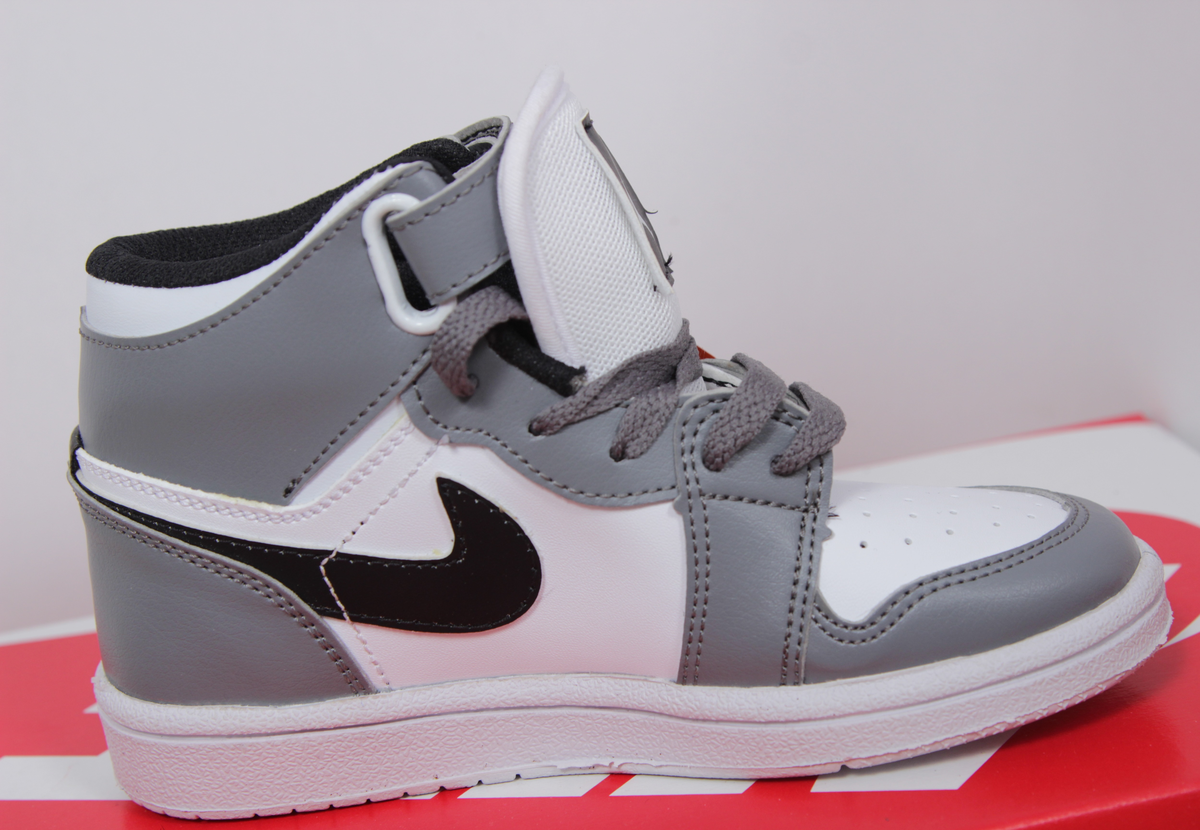 New arrival sepatu jordan junior warna abu-abu sneakers_podo_joyo