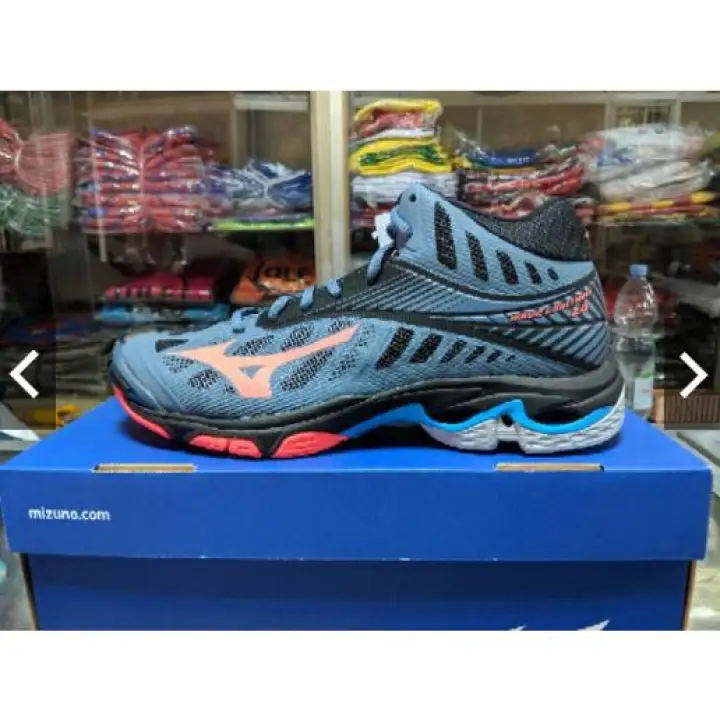 mizuno wlz 4 mid