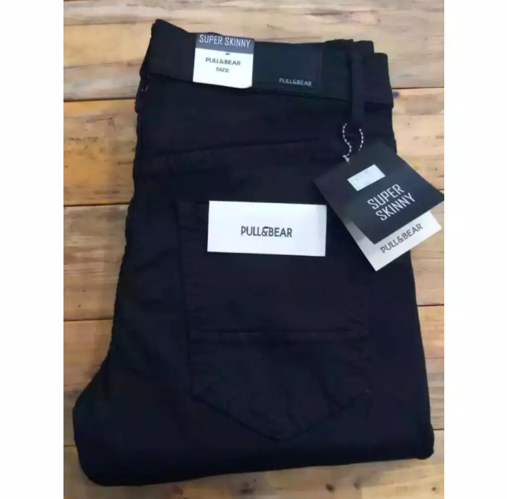 size celana pull and bear