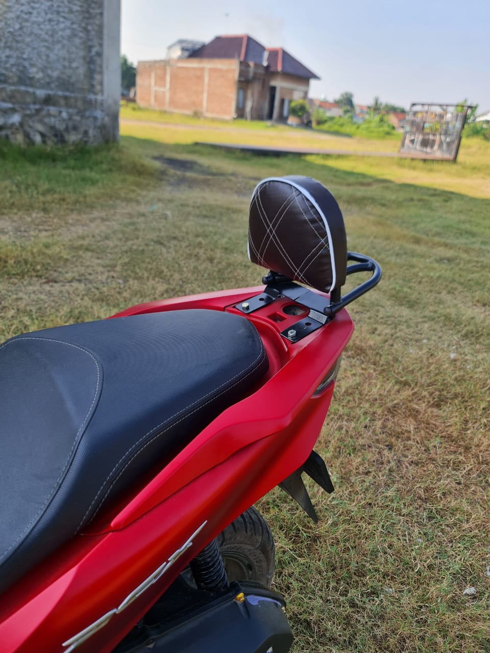 BEHEL SANDARAN DAN JOK PCX 160 BLACK | Lazada Indonesia