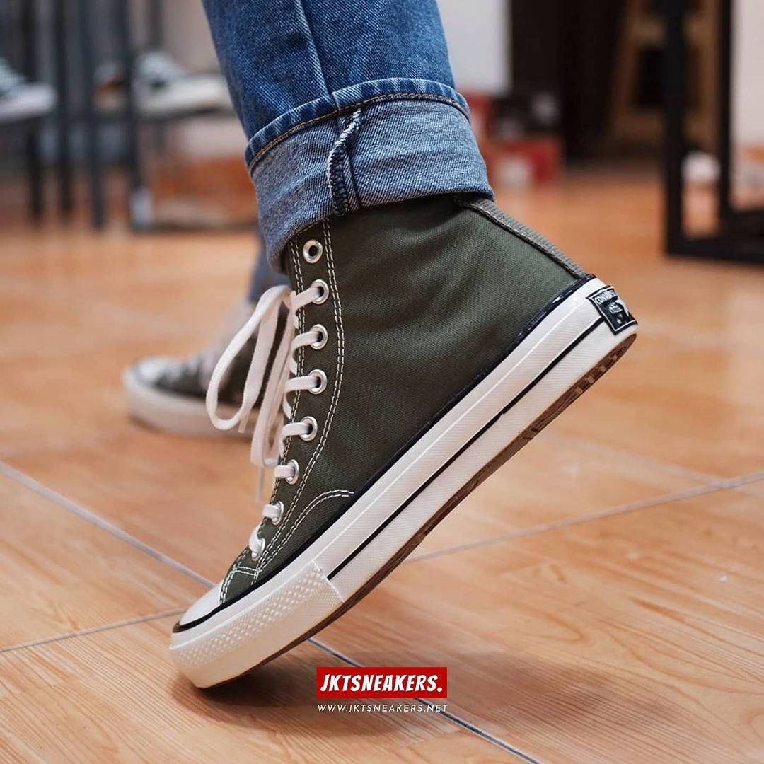 sepatu converse_940 sepatu all star chuck taylor ct hitam sepatu seanker casual sapatu sekolah kuliah kerja nongkrong sepatu terlaris sepatu pria wanita gratis kaos kaki dan box gudang_sepatu_olshop