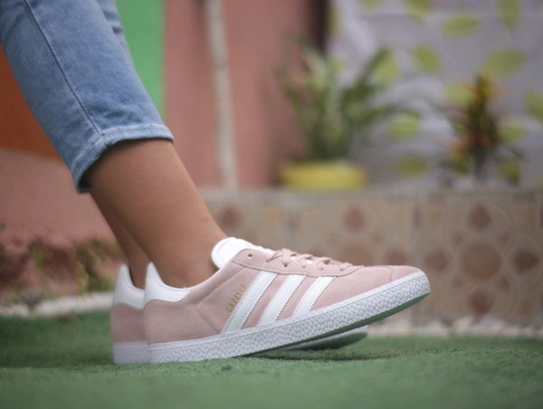 mens adidas gazelle pink