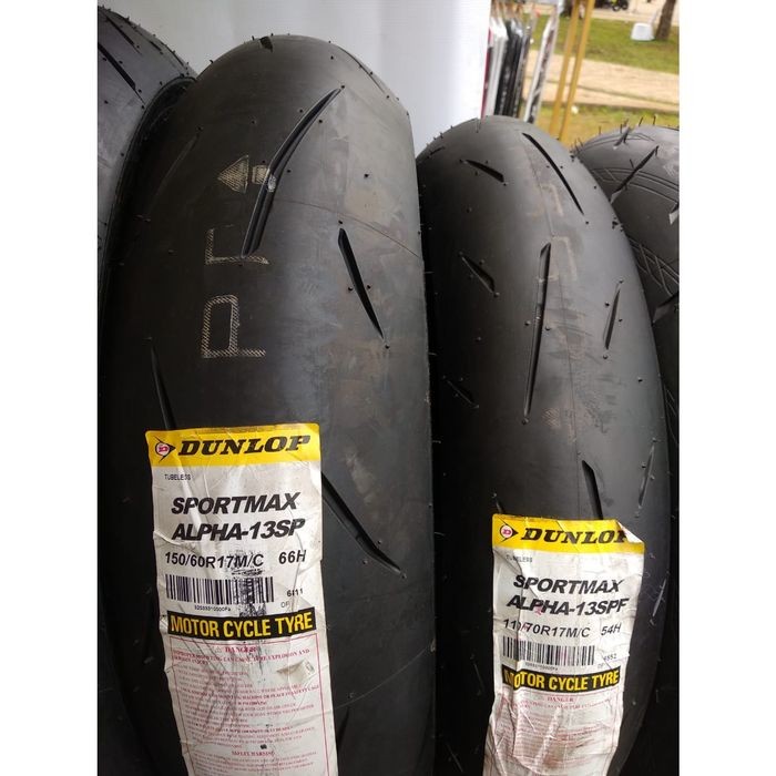 α13 SP 前後セット 送料込みDUNLOP α13SP 中古 前後セット8 DUNLOP
