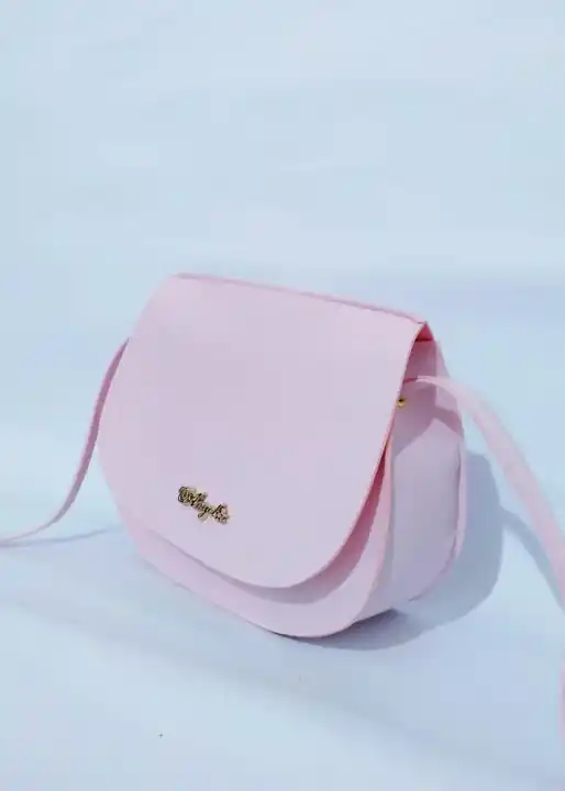 Featured image of post Lazada Tas Wanita Selempang Tas yang merupakan alat untuk membantu kita membawa barang sehari hari kini juga merupakan bagian dari fashion