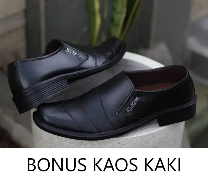 Sepatu Pantofel Pria Formal Pria Kerja Pria Kantor Pria Sepatu Kulit Pria Kickers Gm Lobster Kulit Asli Bonus Kaos Kaki Lazada Indonesia