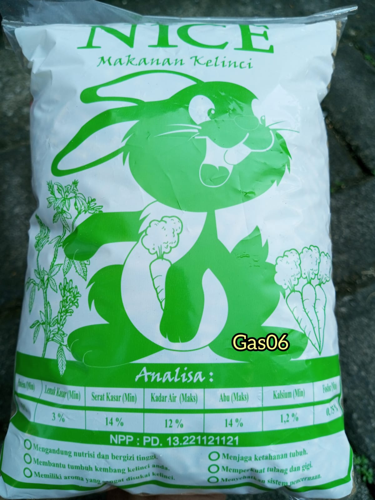 Pemberian Pakan yang Tepat untuk Kelinci Dutch Dewasa