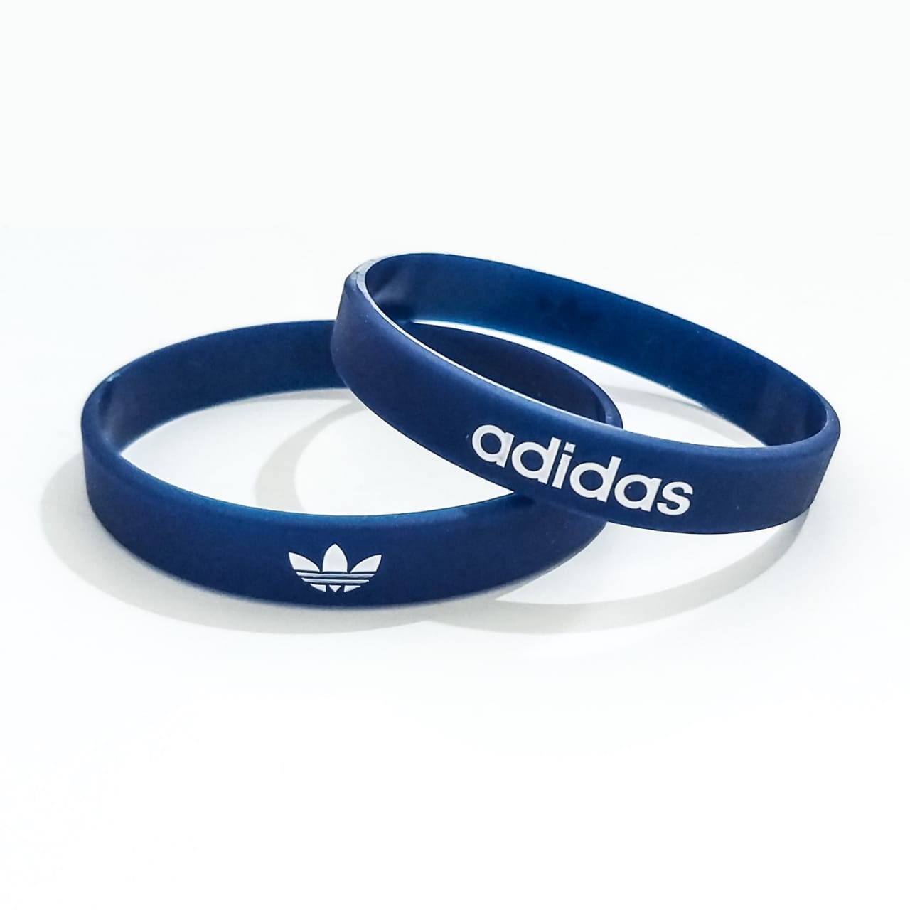 Foto hotsell gelang adidas