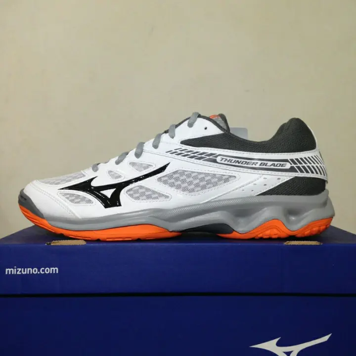 sepatu volleyball mizuno