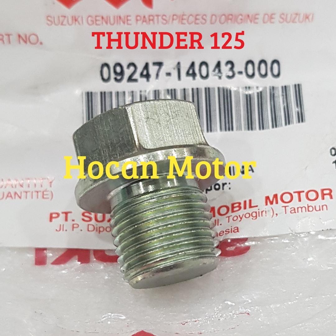 Chiroyli ayollar fotosuratlarda yechinishadi