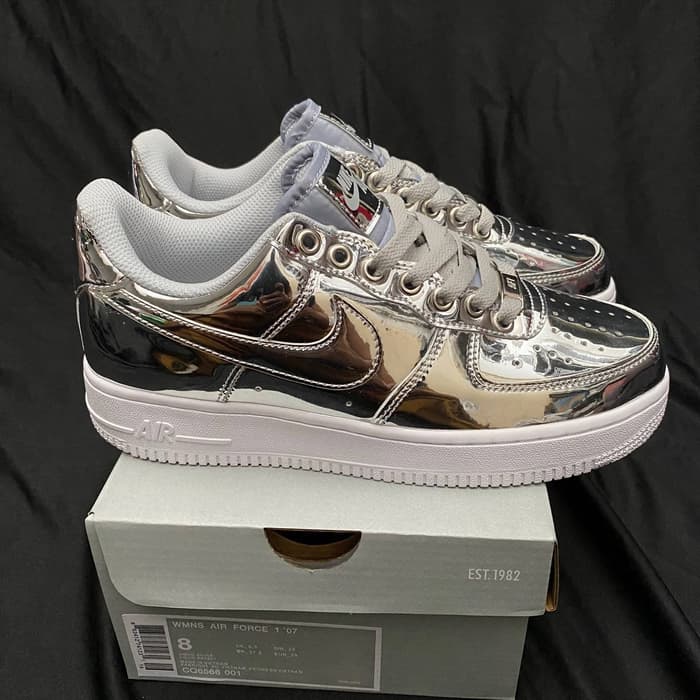 silver nike air force