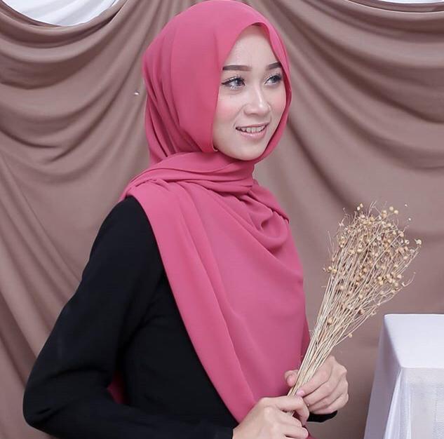 Hijab Pashmina SABYAN DIAMOND Italiano Stretch - Jilbab / Kerudung pasmina polos terhitz Hijab Pashmina / Kerudung Pasmina / Jilbab Pashmina Crinkle Shawl coksu bahan cifon ceruti diamond babydoll / tudung nisa sabyan pashmina harga murah warna praktis