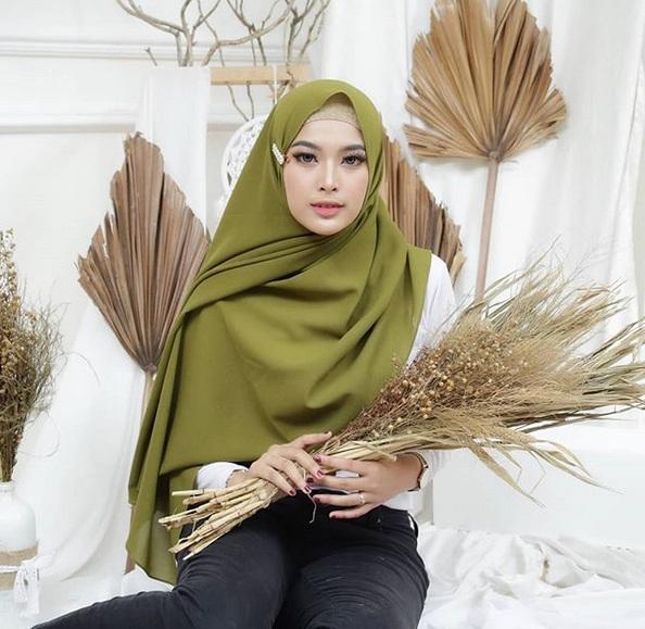 YGS - Hijab Polos Pashmina Diamond Crepe / Sabyan Ukuran 200cm x 75cm / Jilbab Premium / Kerudung / Scarf Wanita / Busana Muslim / Aksesoris Hijab