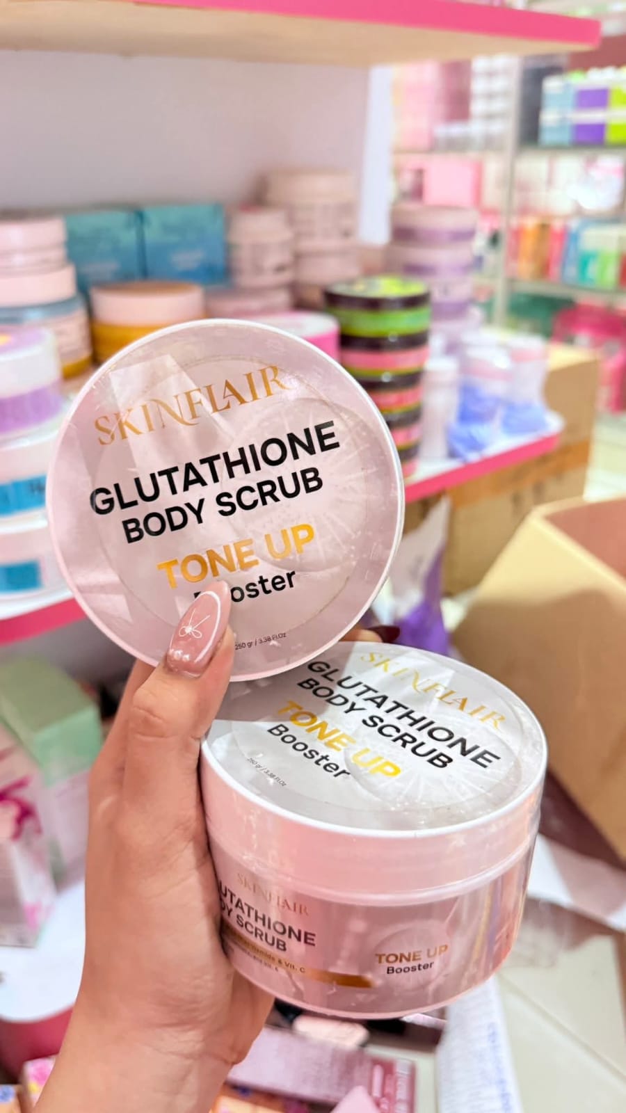 NEW BODY SCRUB SKINFLAIR GLUTATHION BOOSTER 250gr mencerahakan dan  meratakan warna kulit | Lazada Indonesia
