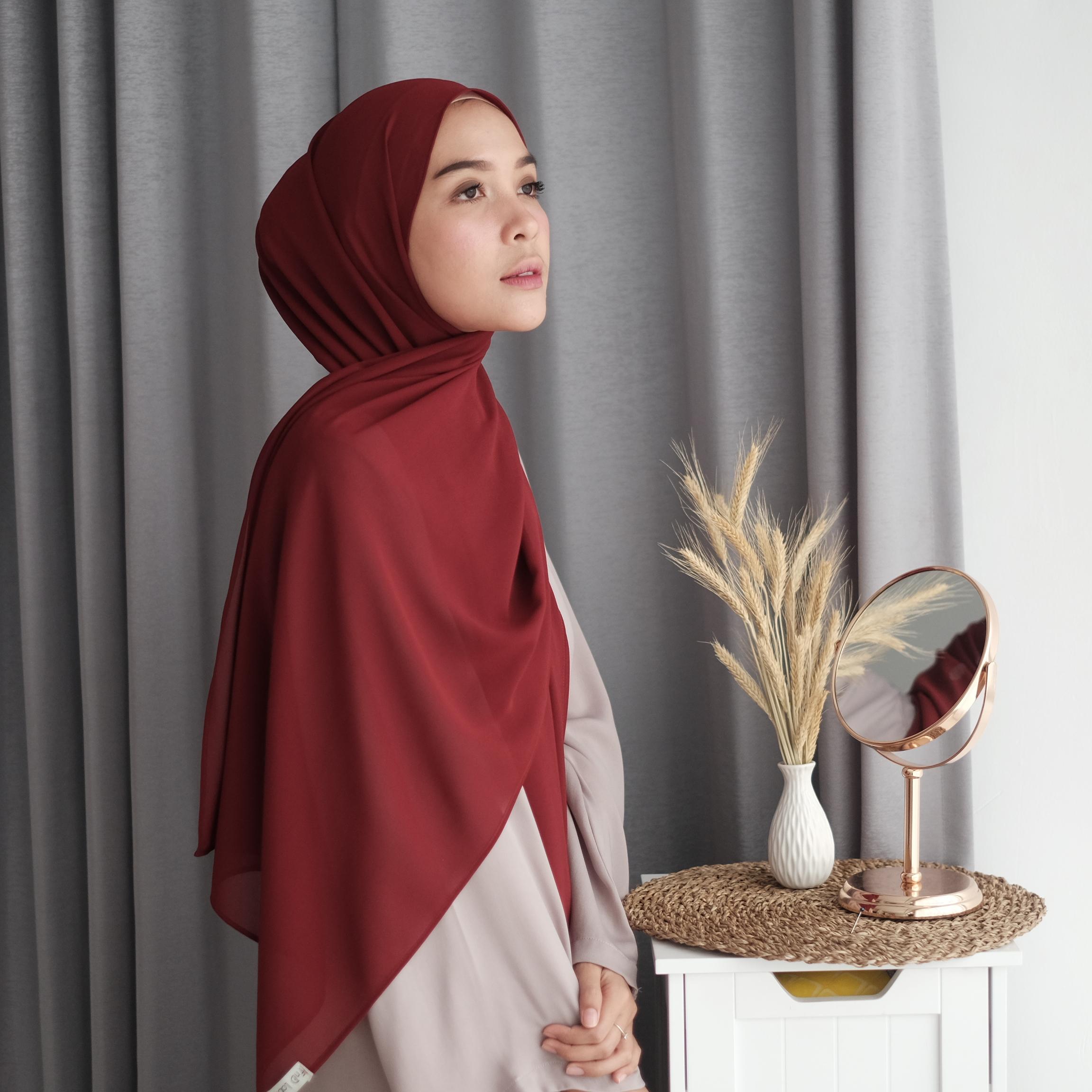Jilbab pashmina ceruty maroon