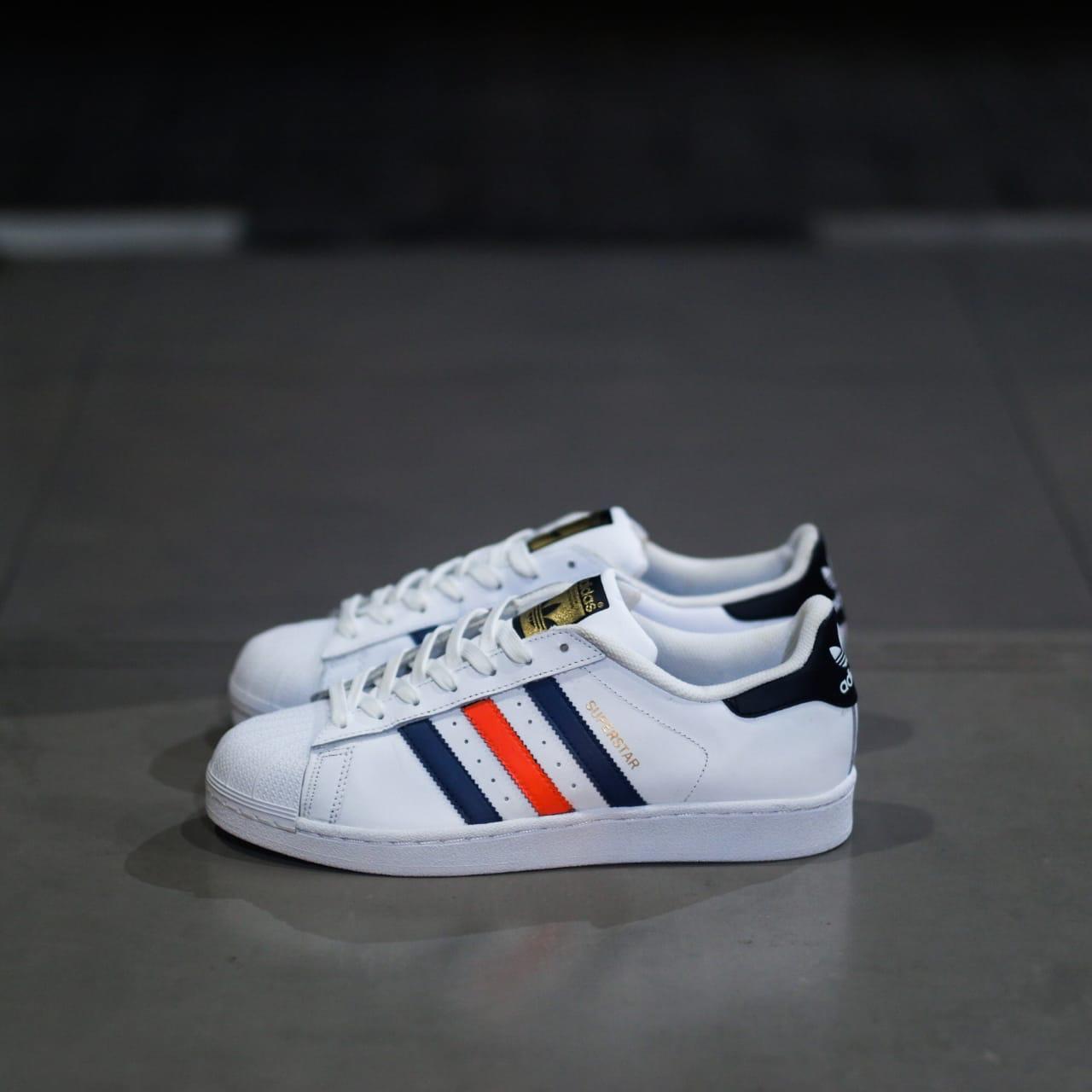 Harga sneaker adidas original Clearance