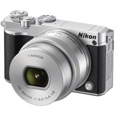 Nikon 1 J5 Kit 10-30mm - 20.8MP - Silver