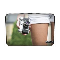 WOFALO 9.7-10.6 Inch Laptop Sleeve Case Casing Cover Neoprene untuk MacBook/Netbook/Laptop/Notebook/Ultrabook Old Vintage Kamera Girlholding Spring Summer Travel Ideas-Intl