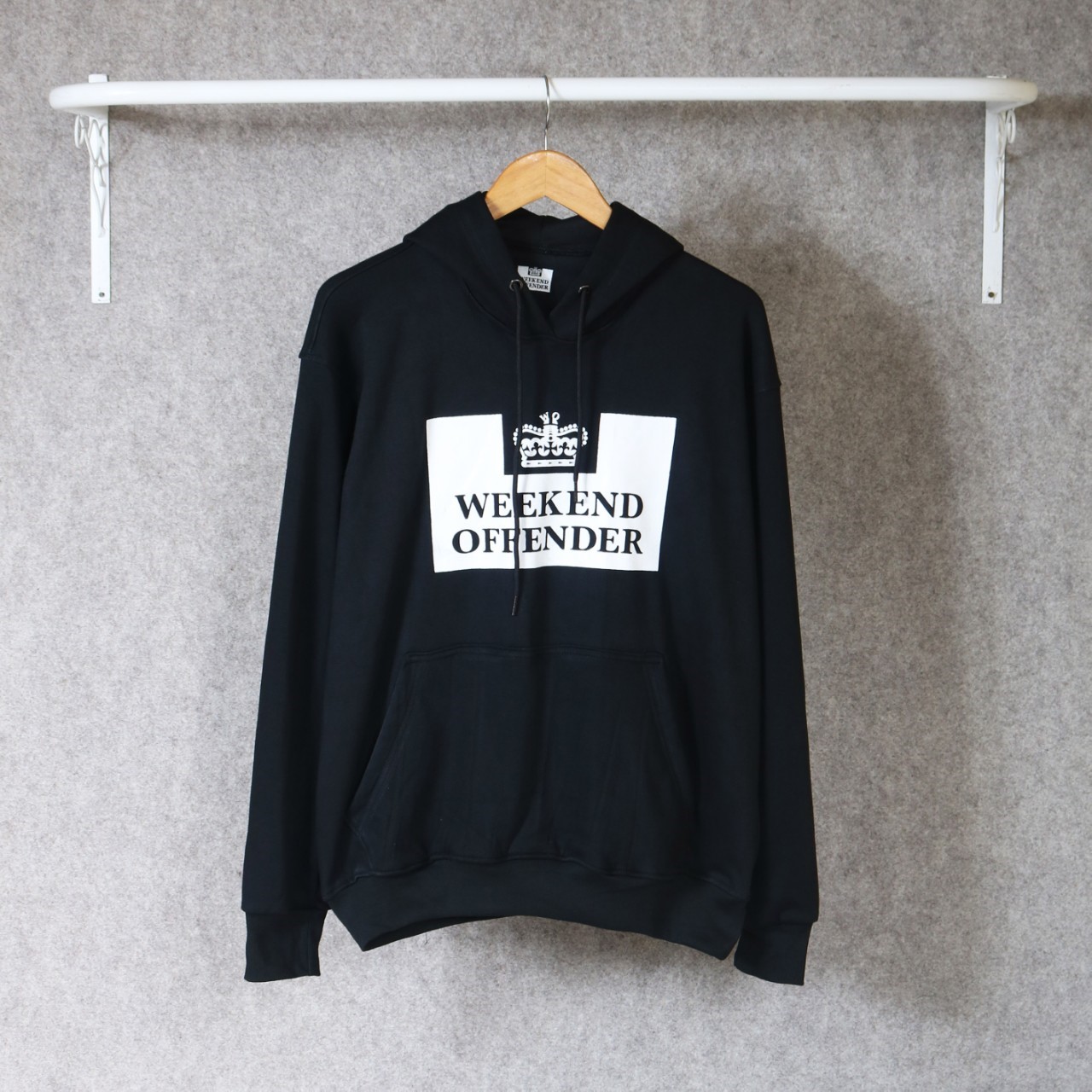 harga sweater weekend offender
