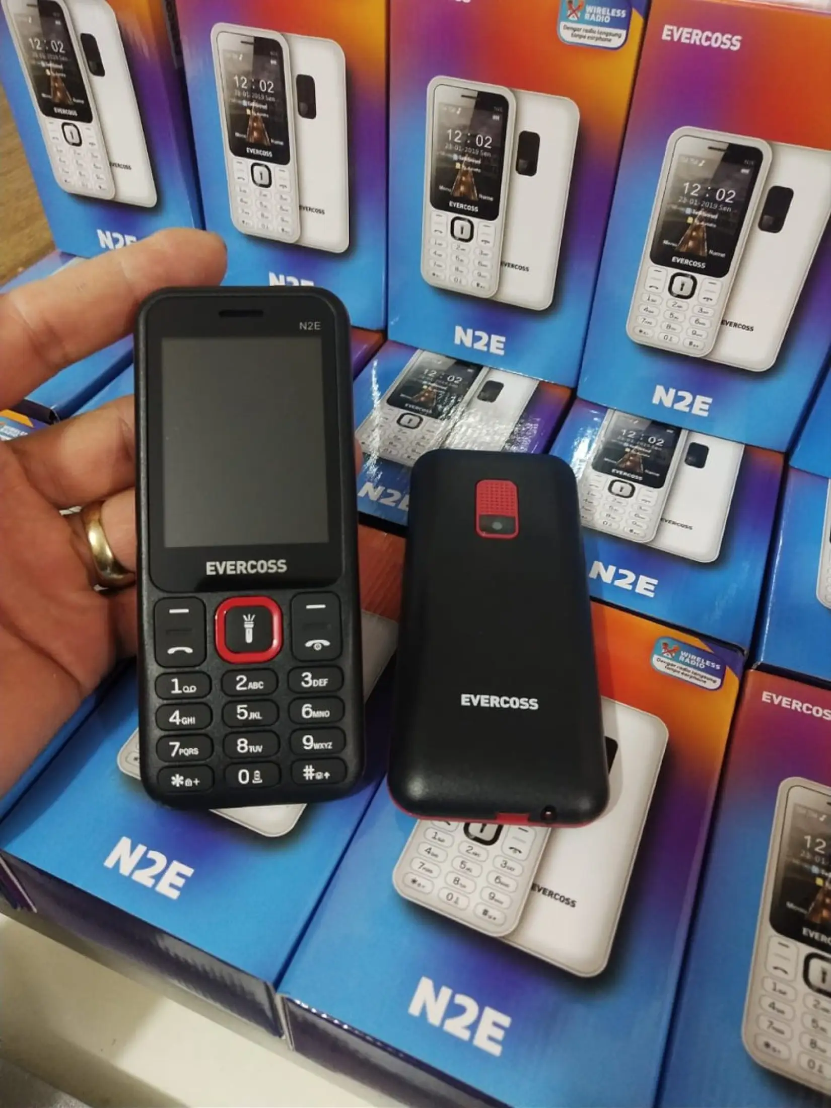 Hp Evercoss N2e Camera Phone Dual Sim 500 Contact Phone Calender Radio Tanpa Headset Mp3 Music Suara Nyaring Hp Murah Bisa Getar Garansi Resmi Lazada Indonesia