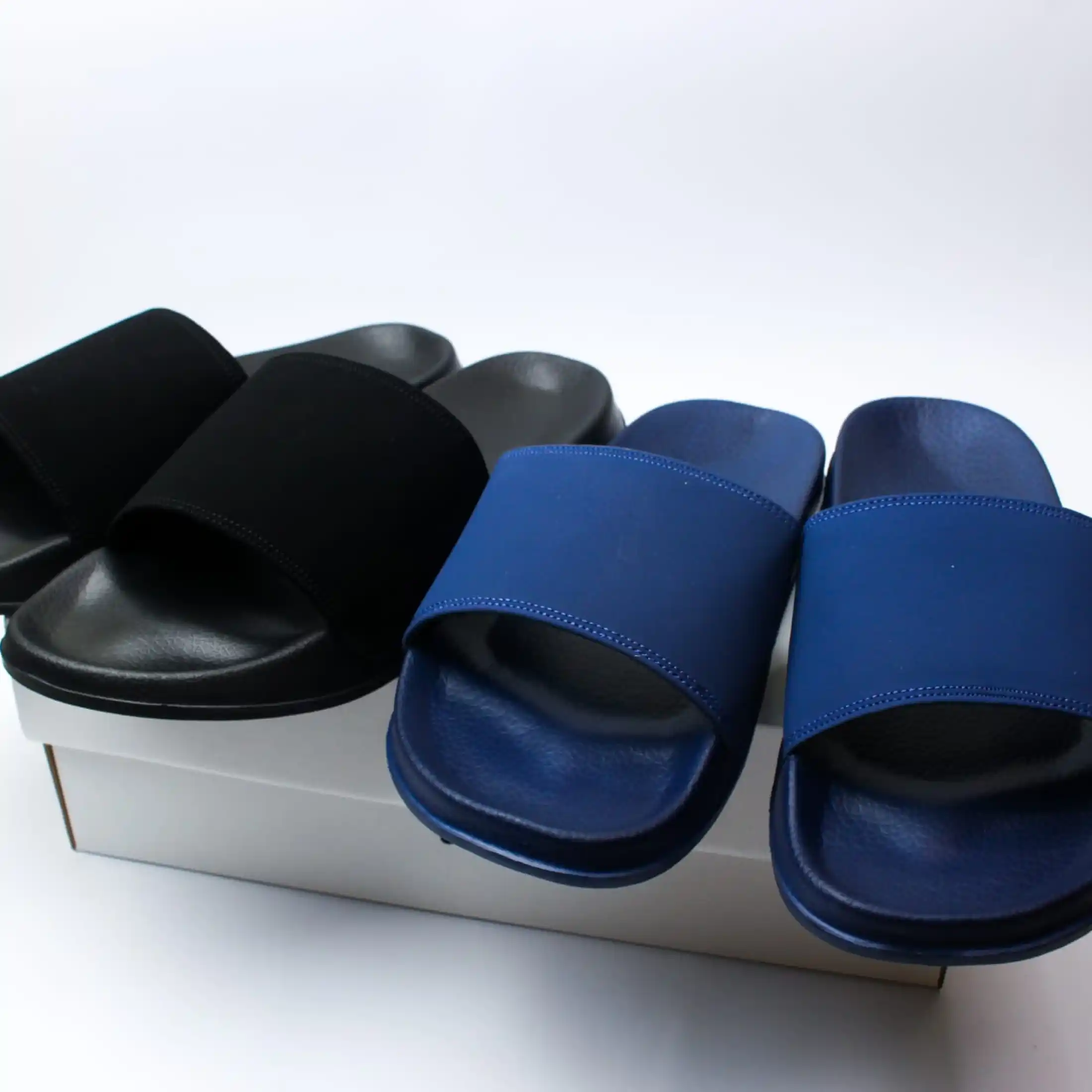 sandal slip on polos