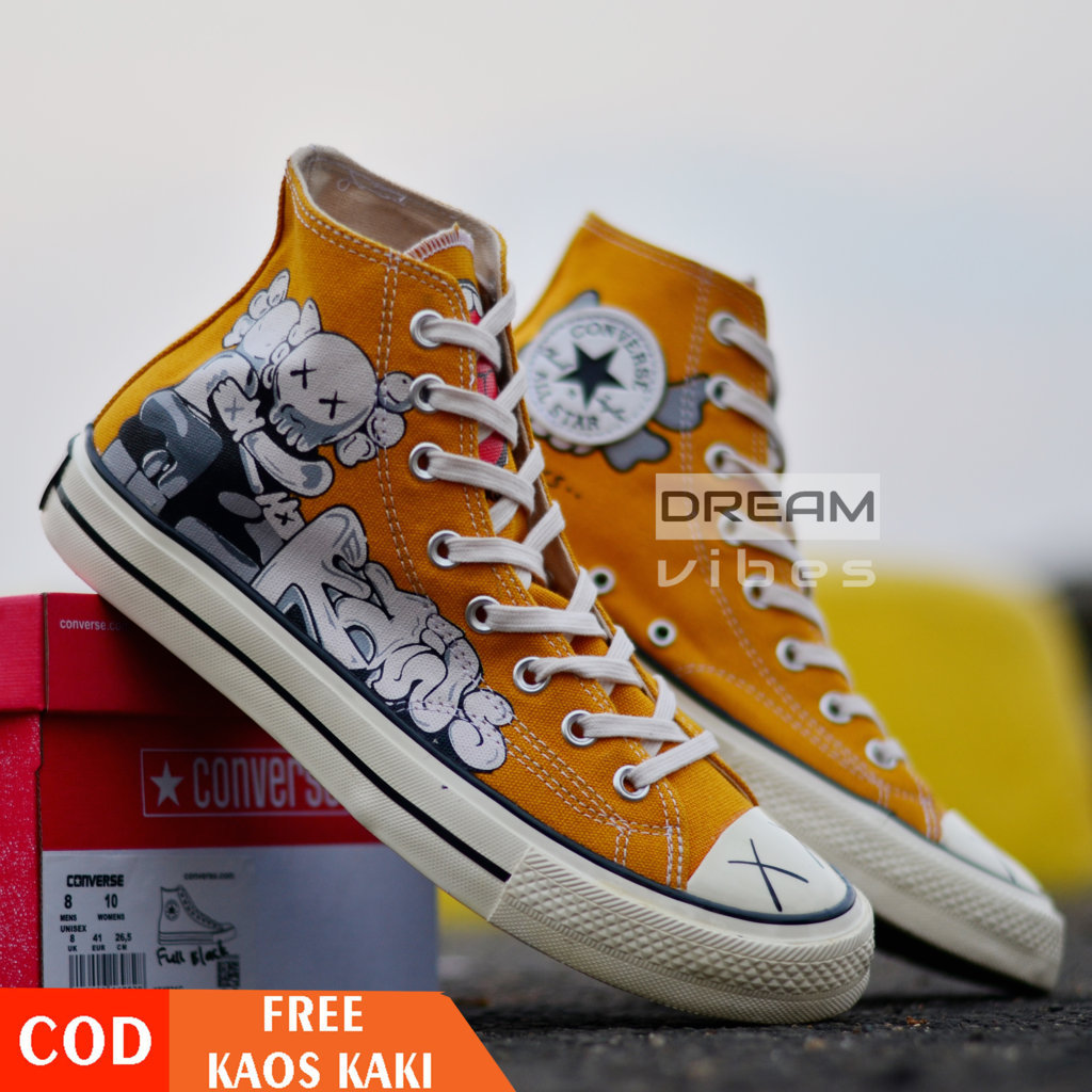 sepatu converse motif kartun