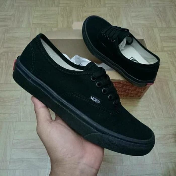 vans authentic full black original