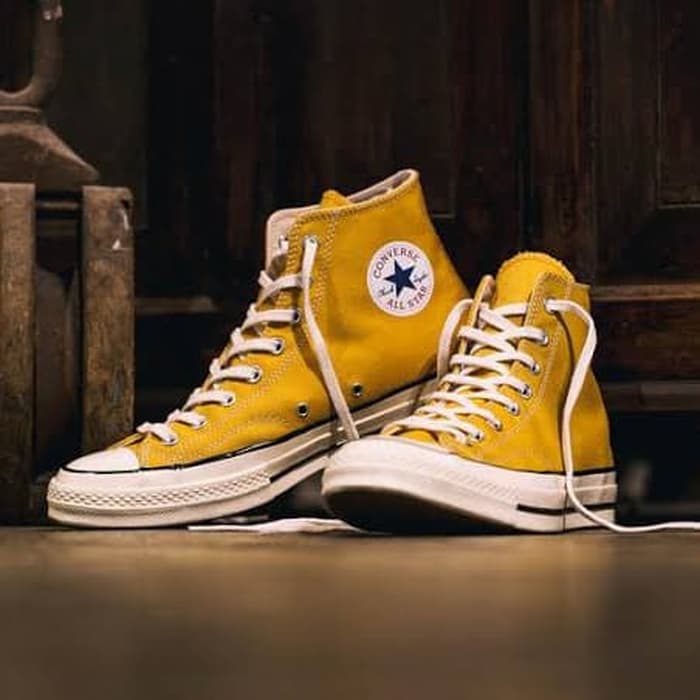 Sepatu Converse High Kuning - Converse X Play CDG