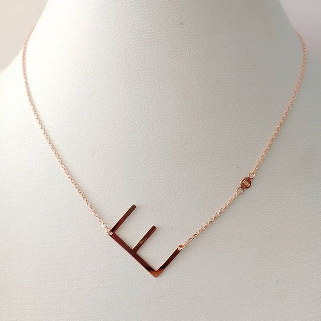 Kalung Titanium Kt45 Anti Karat Selamanya Alfabet Kalung Huruf E Lazada Indonesia